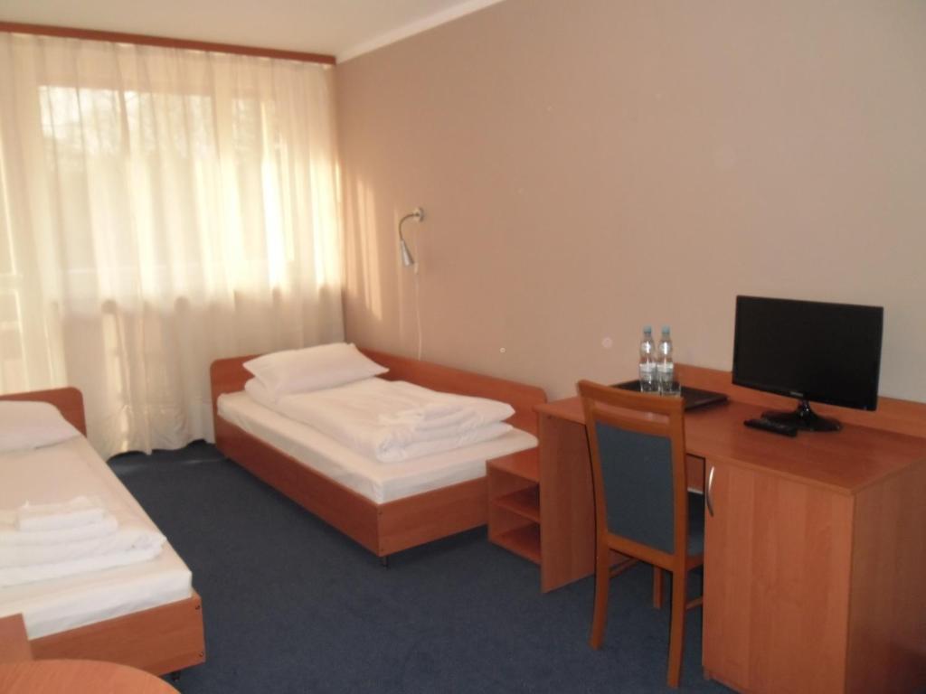 Irss Osrodek Szkoleniowy Hotel Bialobrzegi  Exterior photo